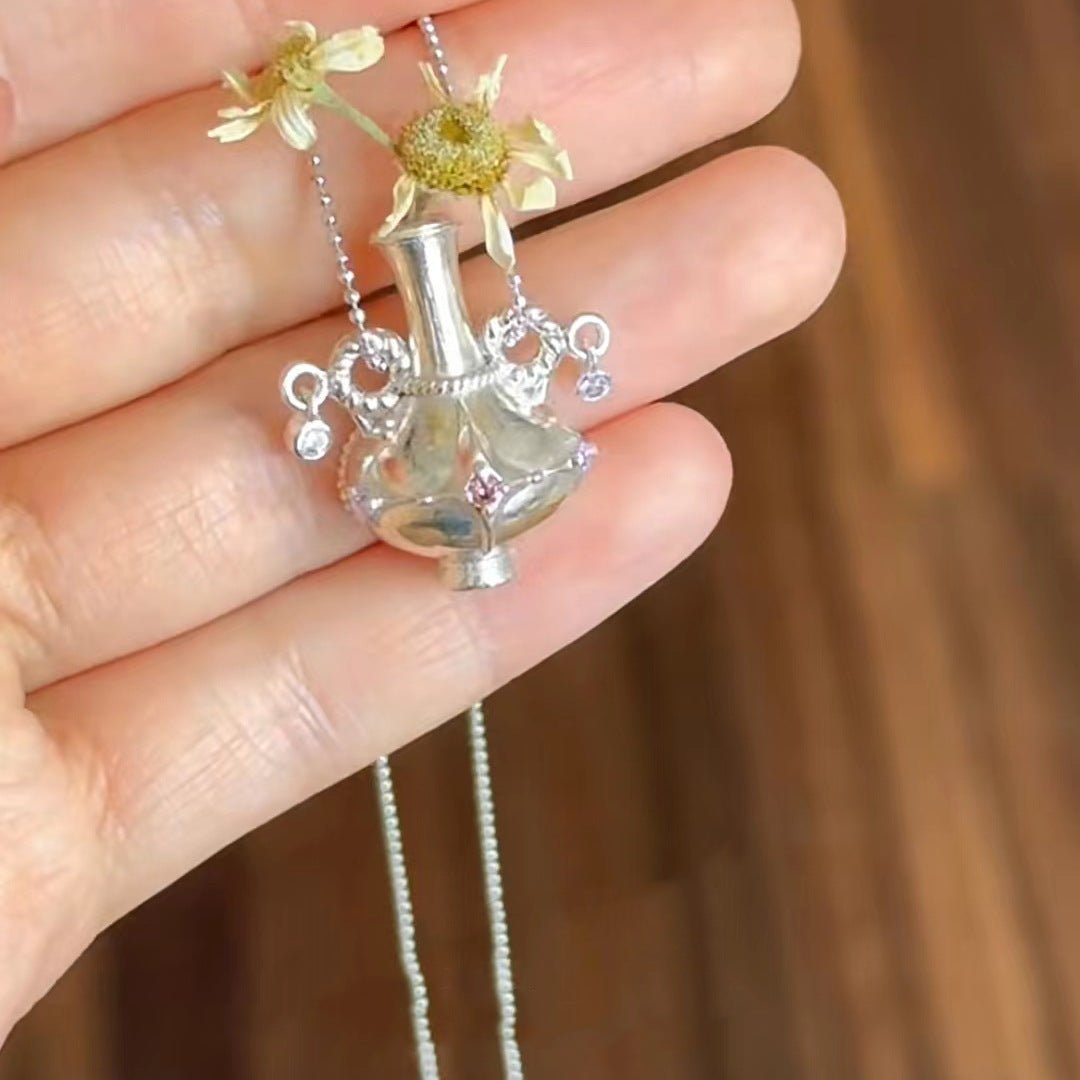 Amphora Necklace - Gold Plated - Abbott Atelier