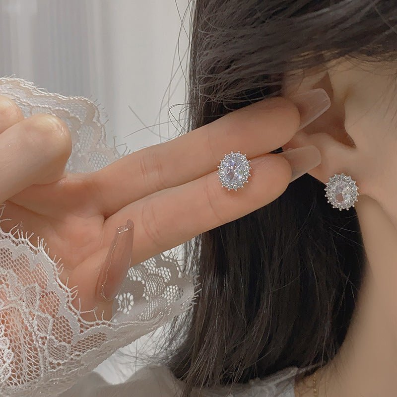 Aurora Halo Stud Earrings - Hypoallergenic - Abbott Atelier