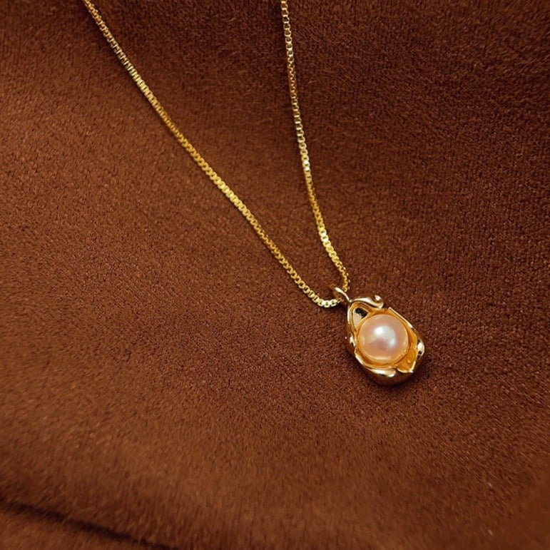 Baroque Pearl Necklace - Dorothy - Gold - Plated - Abbott Atelier