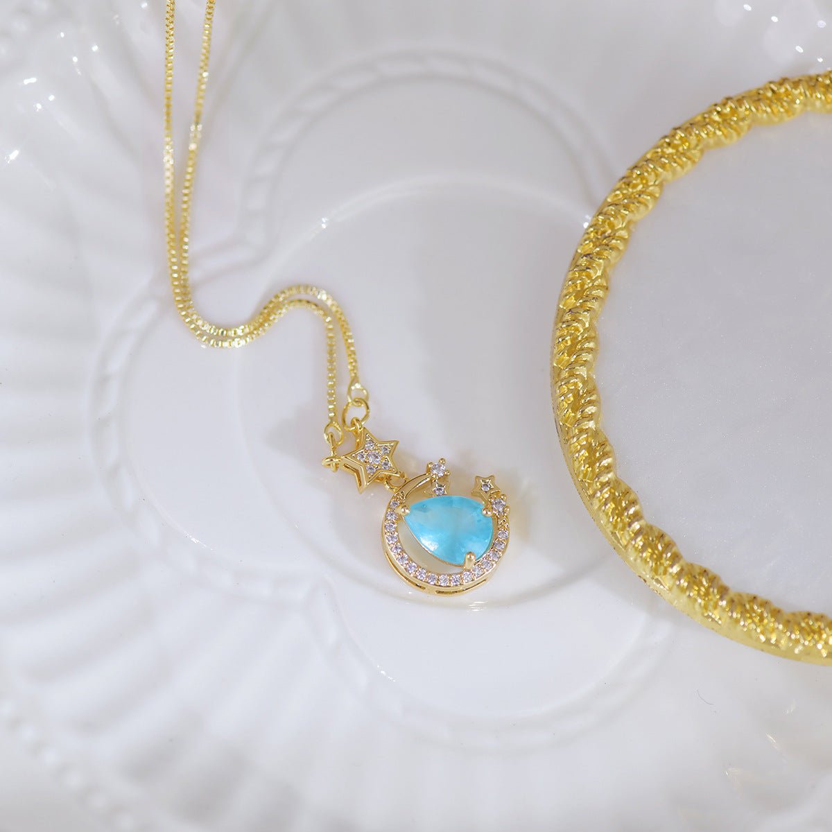 Blue Gem Necklace - Miley - Gold - Plated - Abbott Atelier