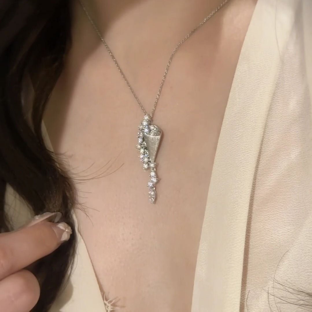 Bouquet De Lune Necklace - Gold Plated - Abbott Atelier