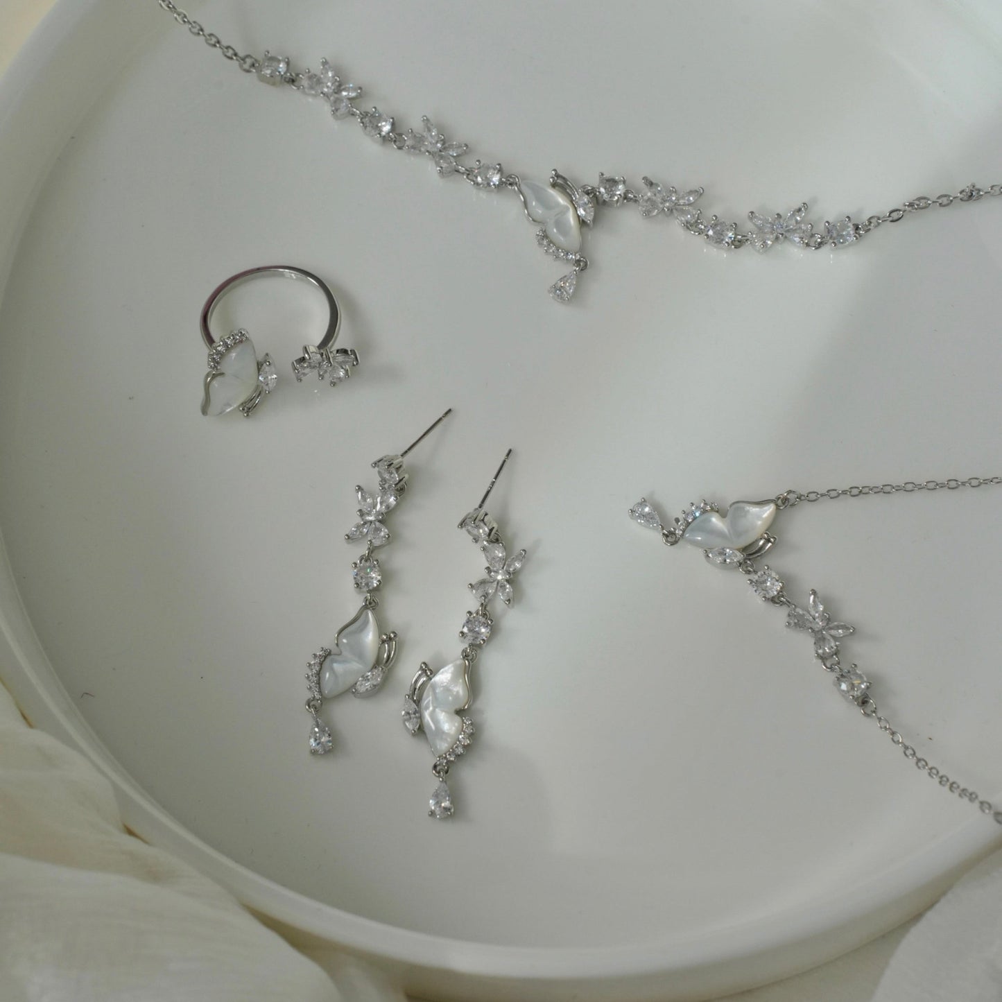 Butterfly Dream Earrings - Hypoallergenic - Abbott Atelier
