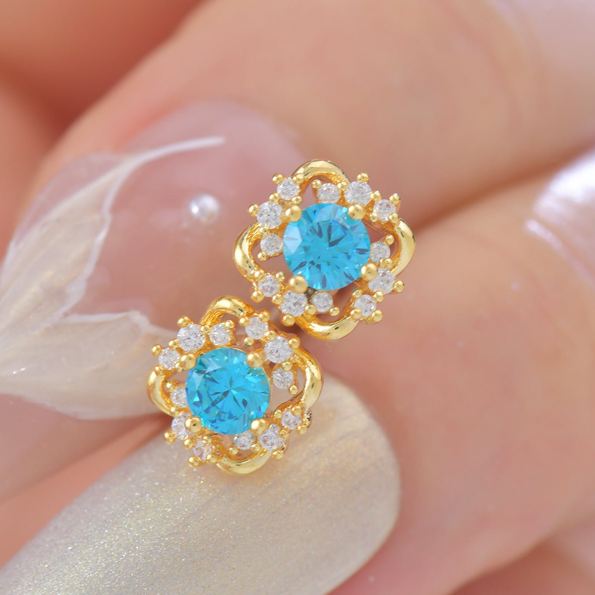 Capri Oceanlight Stud Earrings - Hypoallergenic - Abbott Atelier