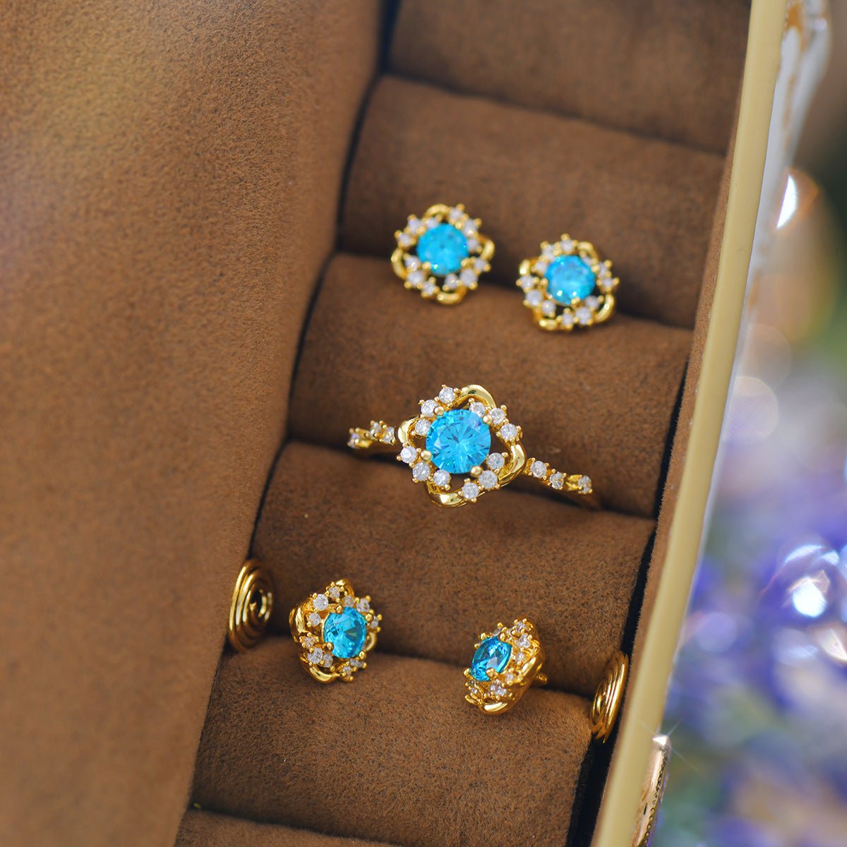 Capri Oceanlight Stud Earrings - Hypoallergenic - Abbott Atelier