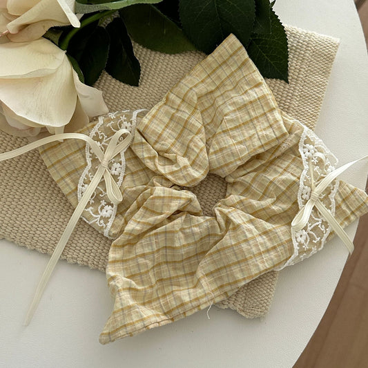 Daisy Square Scrunchie - For Hair - Abbott Atelier