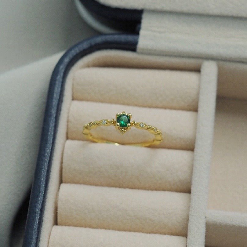 Emerald Ring (Solid Silver) - Diana - Hypoallergenic - Abbott Atelier