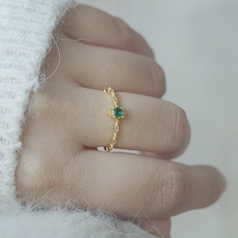 Emerald Ring (Solid Silver) - Diana - Hypoallergenic - Abbott Atelier