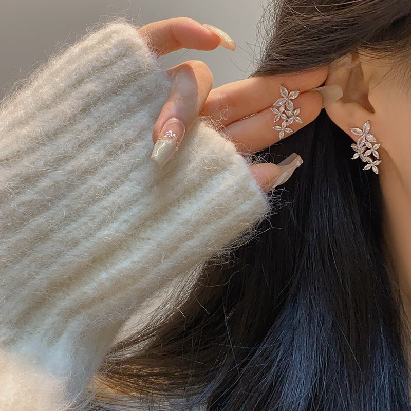 Fleur de Neige Earrings - Hypoallergenic - Abbott Atelier