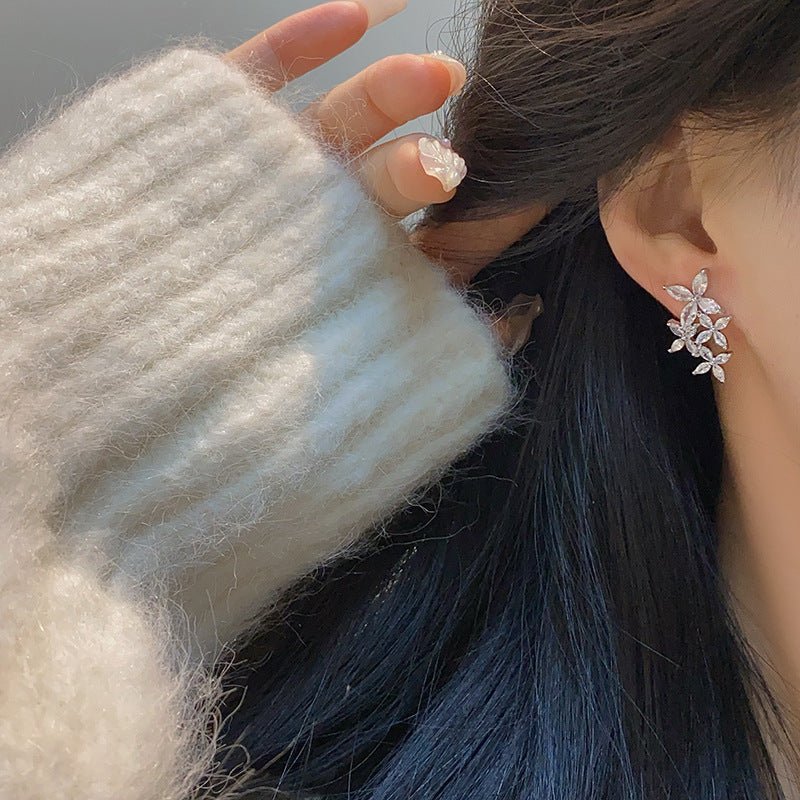 Fleur de Neige Earrings - Hypoallergenic - Abbott Atelier