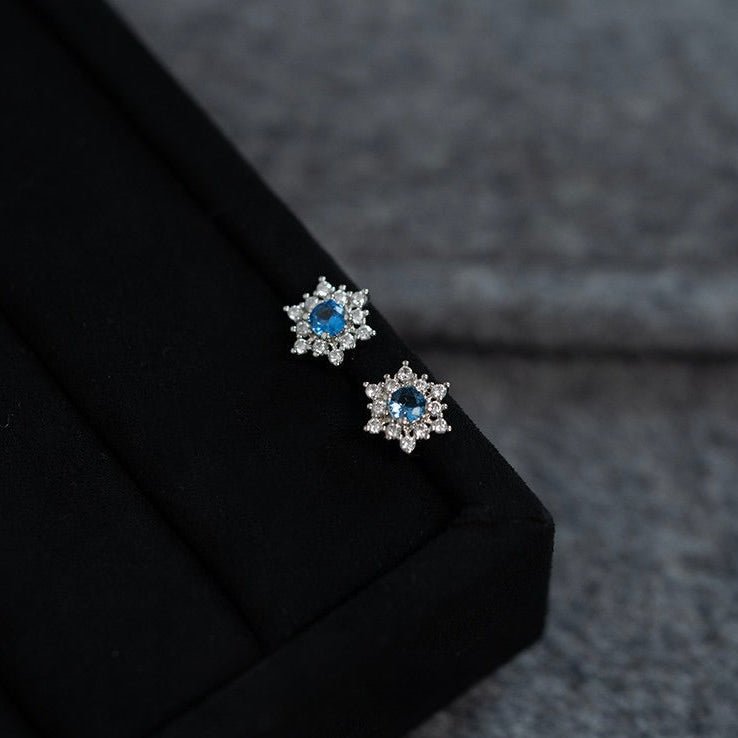 Frosted Snowflake Earrings - Hypoallergenic - Abbott Atelier