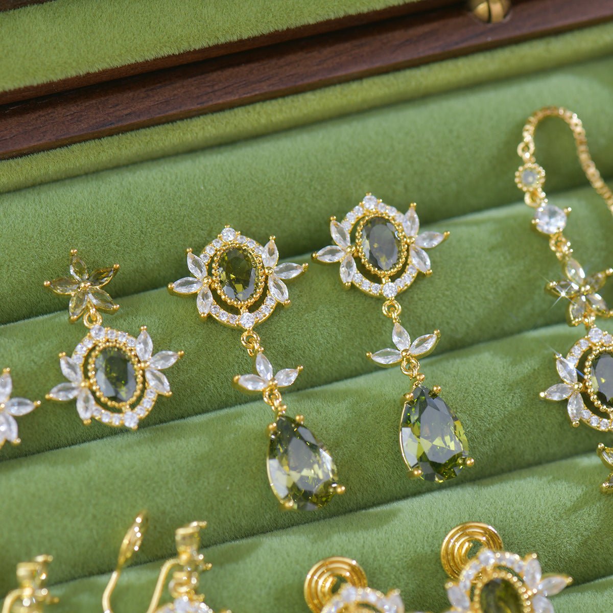 Garden of Eden Drop Earrings - Hypoallergenic - Abbott Atelier