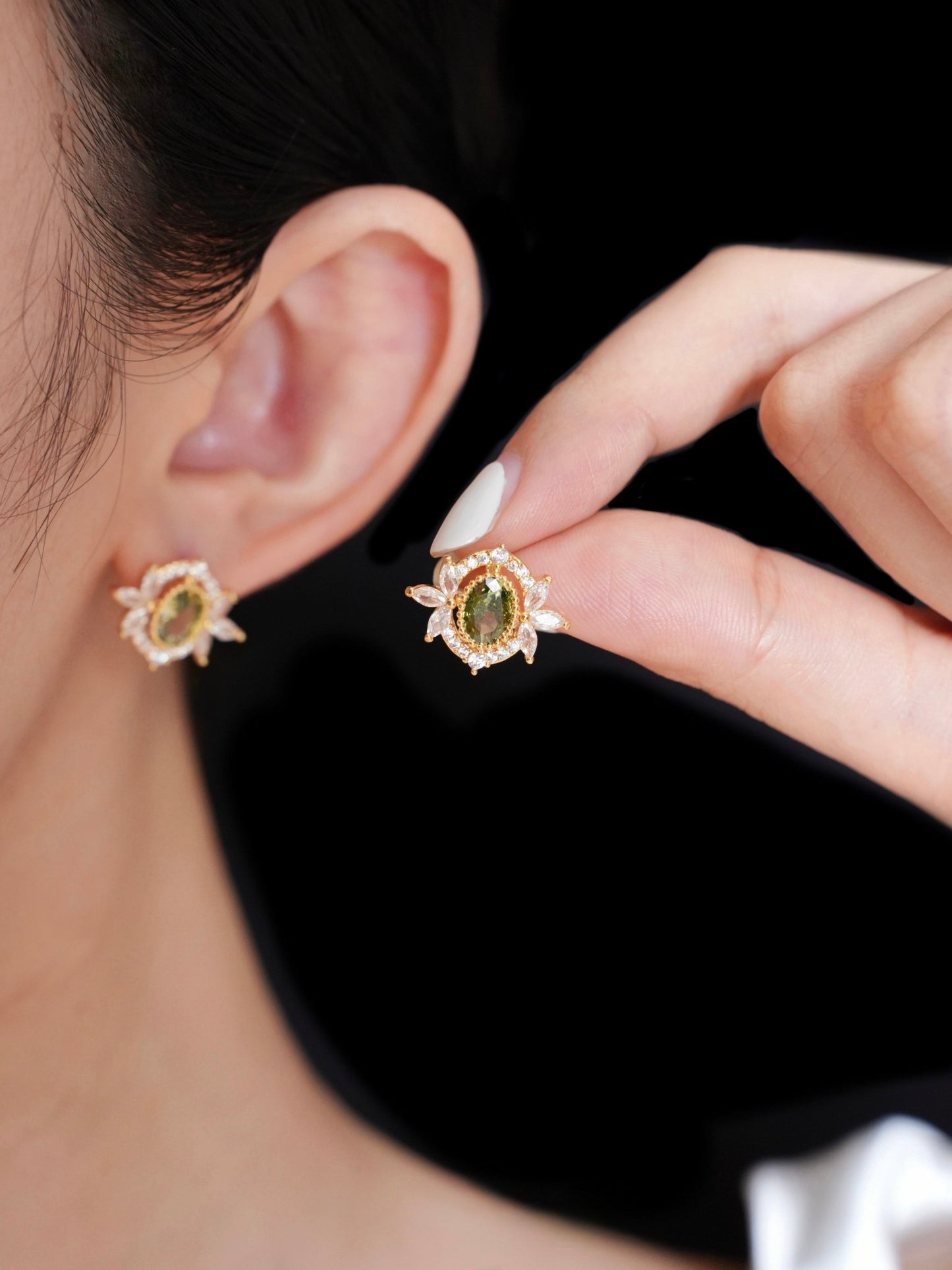 Garden of Eden Stud Earrings - Hypoallergenic - Abbott Atelier