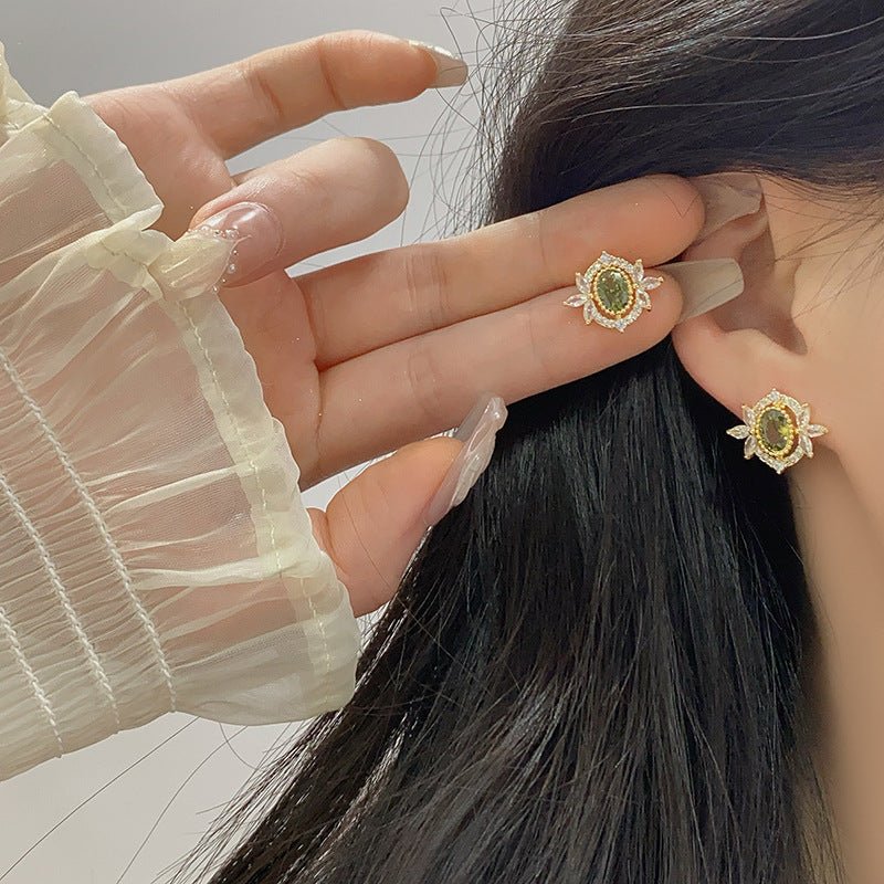 Garden of Eden Stud Earrings - Hypoallergenic - Abbott Atelier