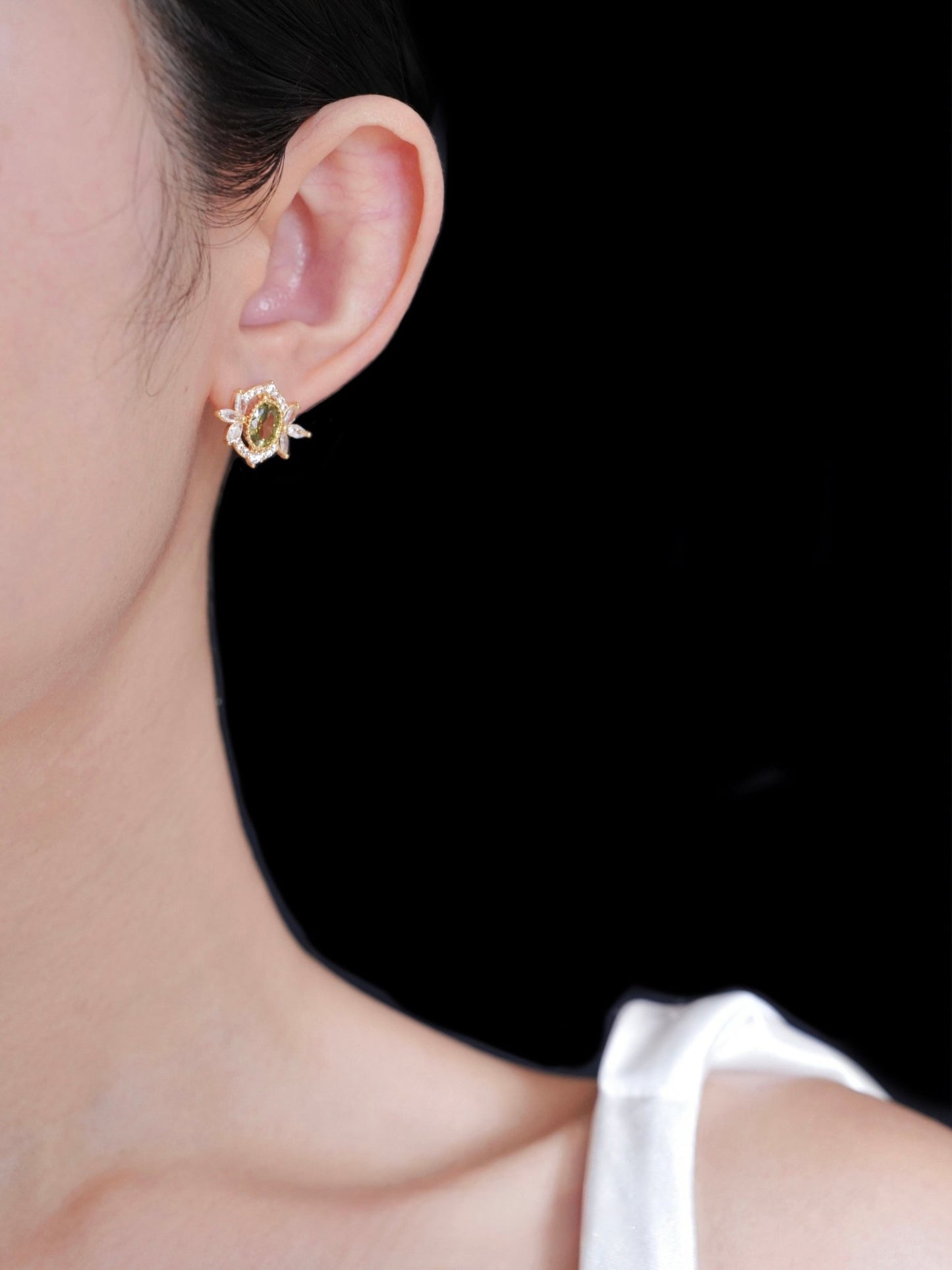 Garden of Eden Stud Earrings - Hypoallergenic - Abbott Atelier