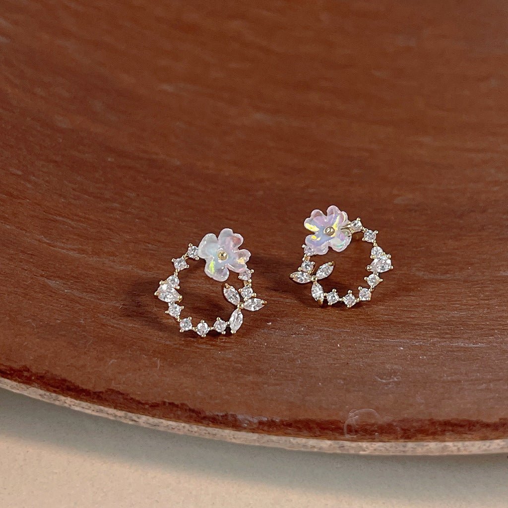 Lunaria Stud Earrings - Hypoallergenic - Abbott Atelier