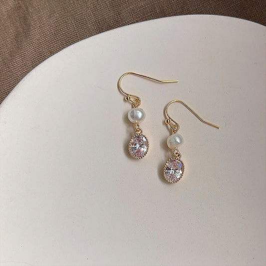 Pearl of the Moon Earrings - Hypoallergenic - Abbott Atelier
