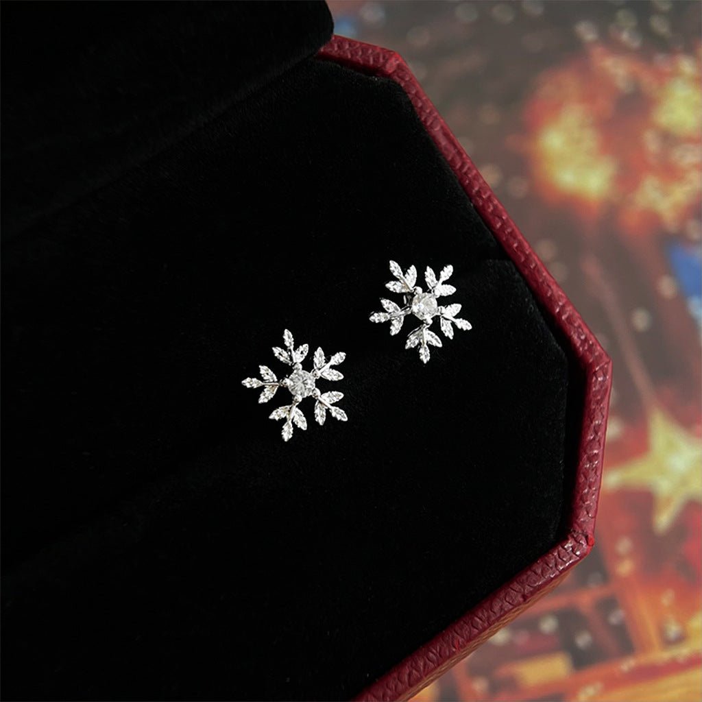 Snowflake Stud Earrings - Hypoallergenic - Abbott Atelier