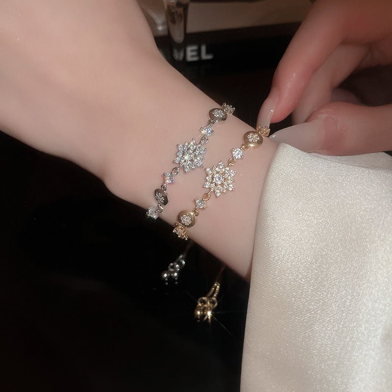 Sunlit Fleur Bracelet - Gold Plated - Abbott Atelier