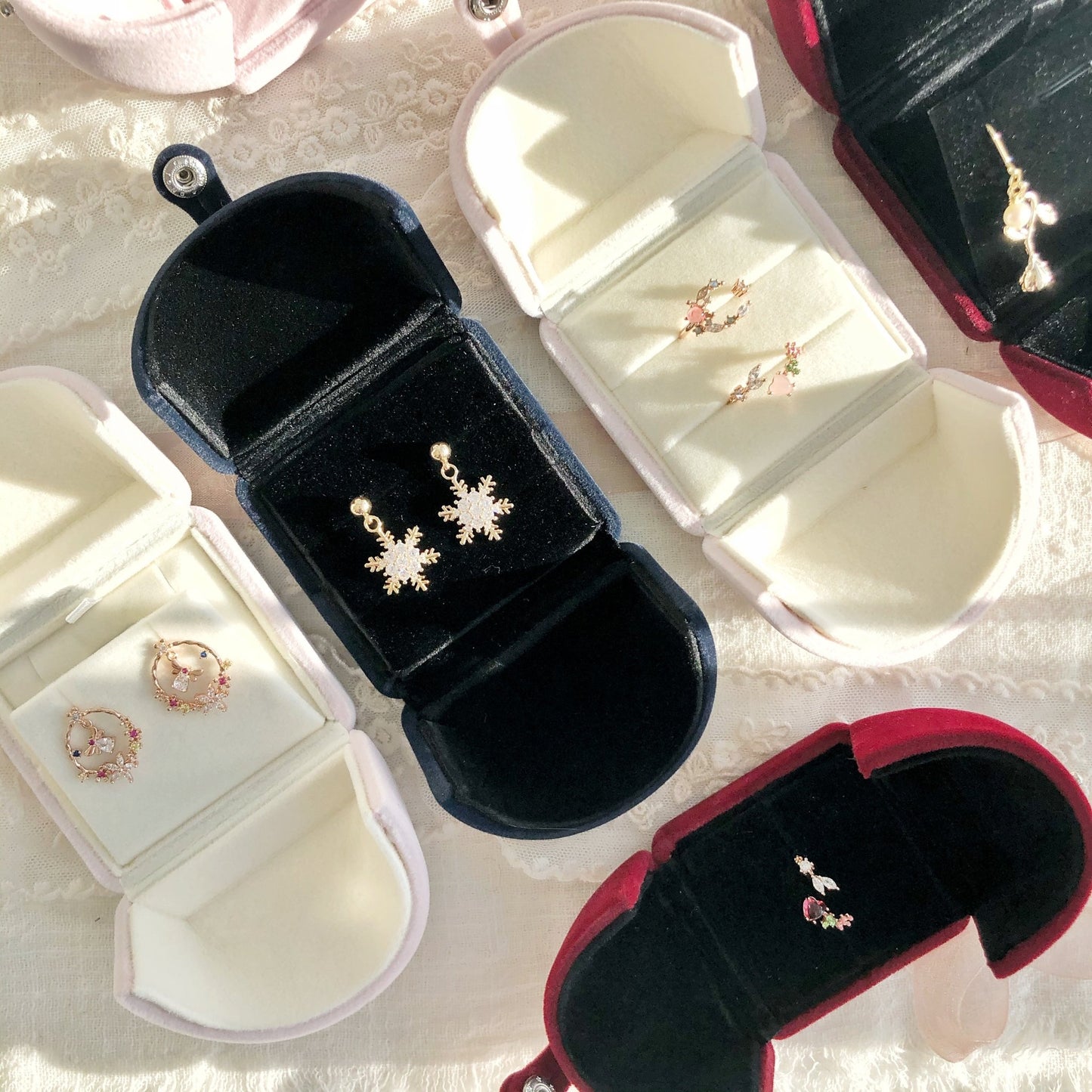 Velvet Jewelry Box - Abbott Atelier - Abbott Atelier