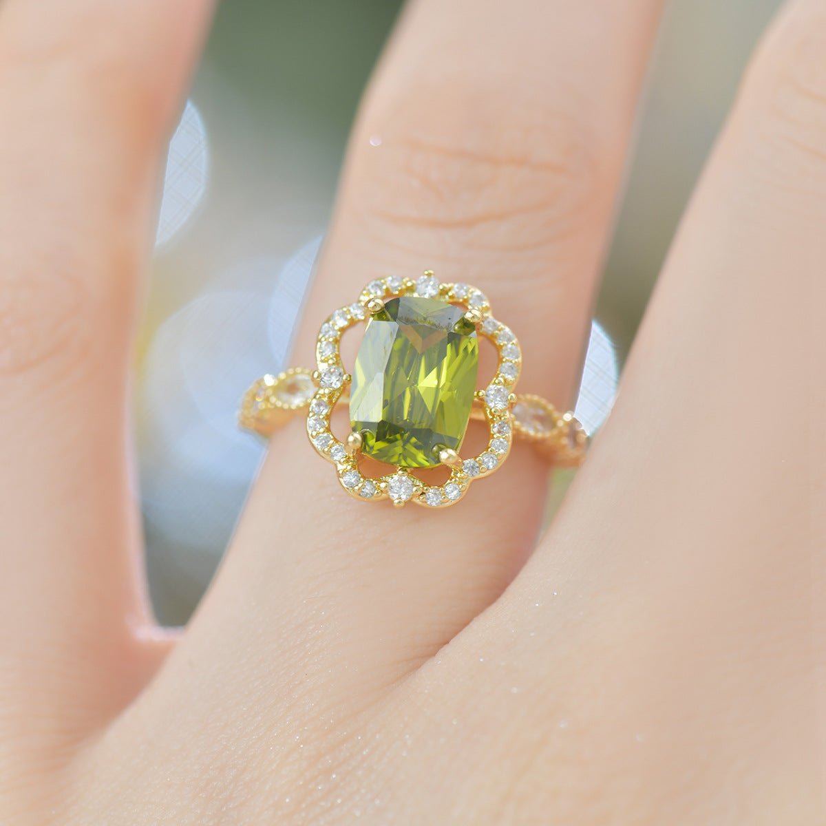 Verdant Fleur Royale Ring - Gold - Plated - Abbott Atelier
