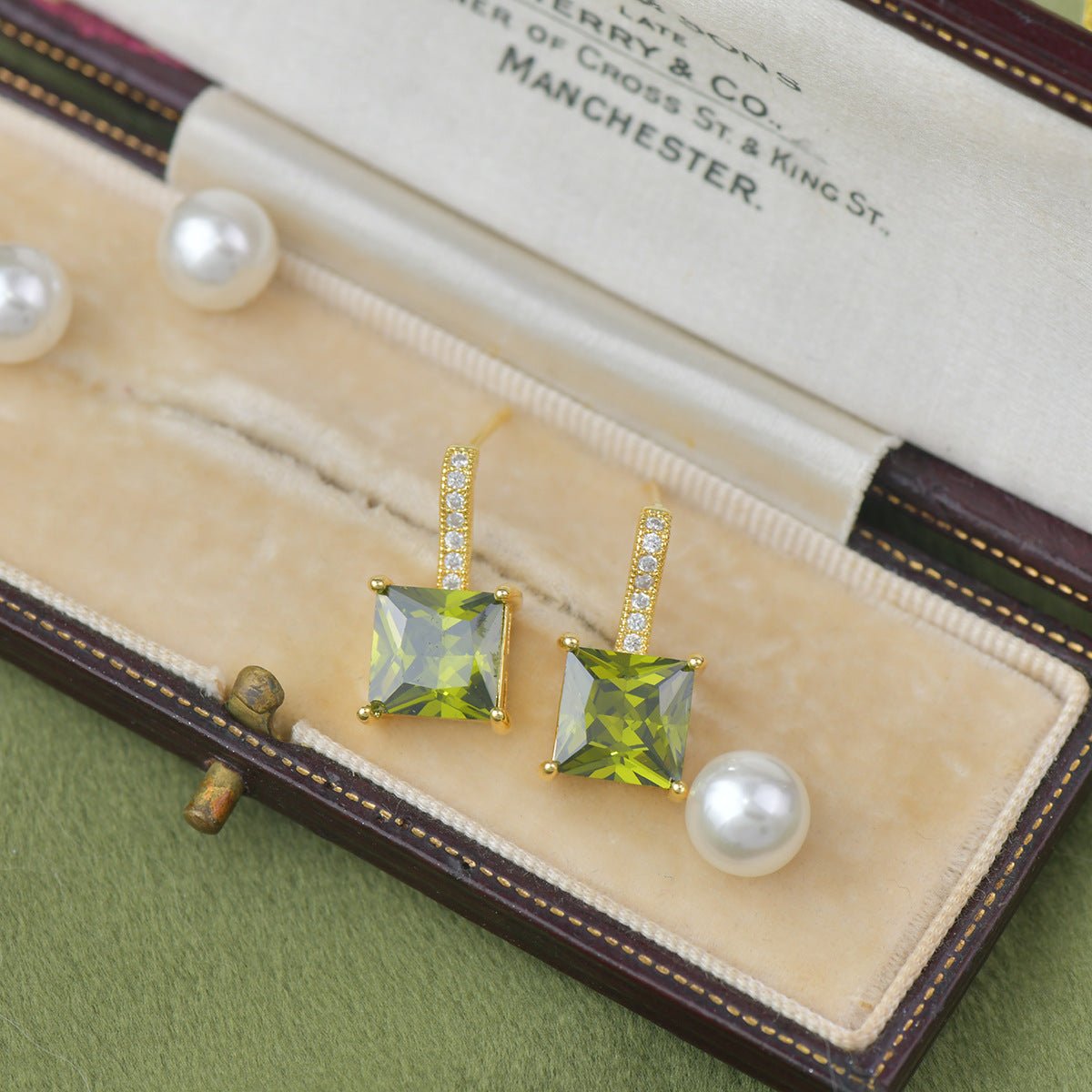 Verdant Princess Earrings - Hypoallergenic - Abbott Atelier