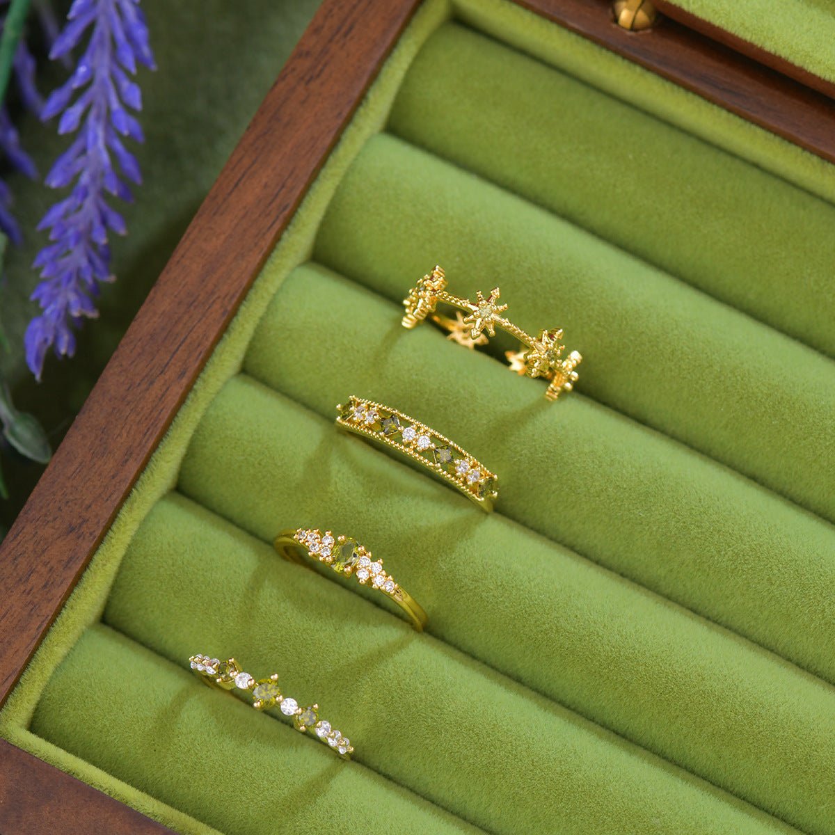 Verte Étoile Ring - Gold - Plated - Abbott Atelier