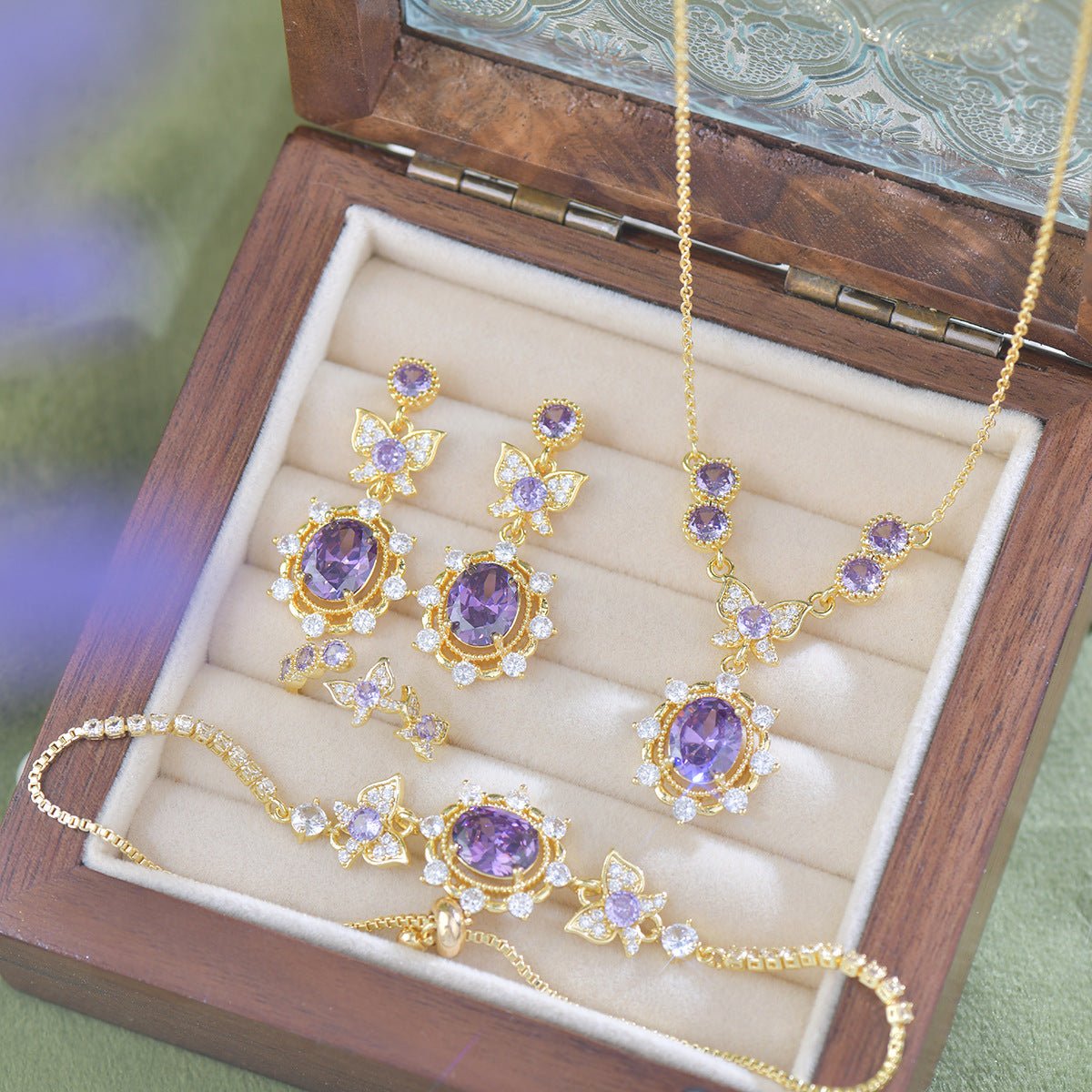 Violet Flutter Bracelet - Gold Plated - Abbott Atelier