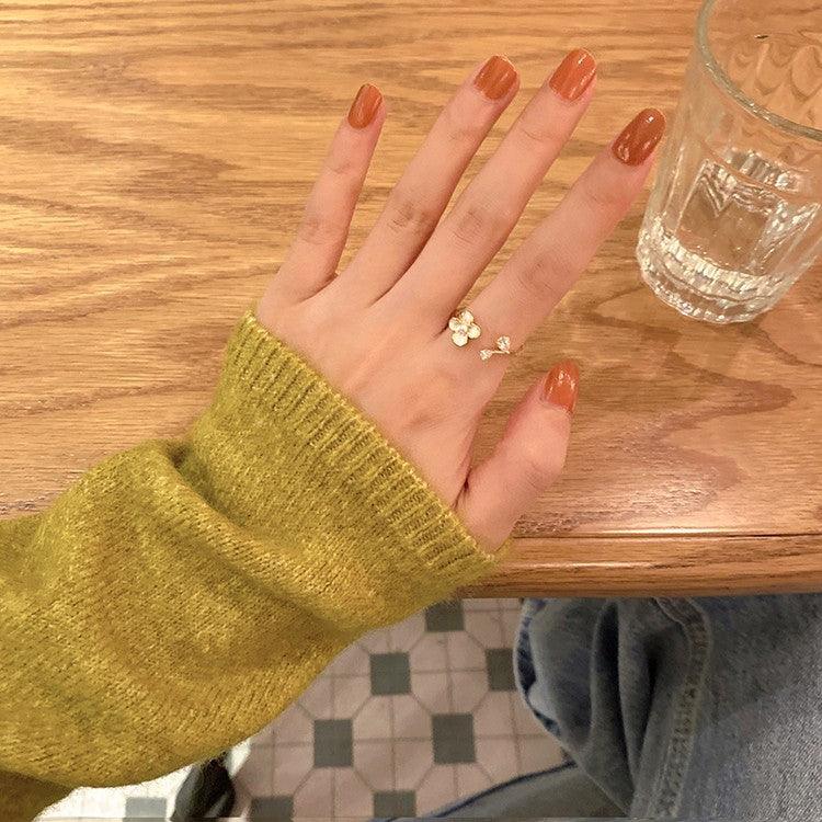 White Flower Ring (Solid Silver) - Hypoallergenic - Abbott Atelier