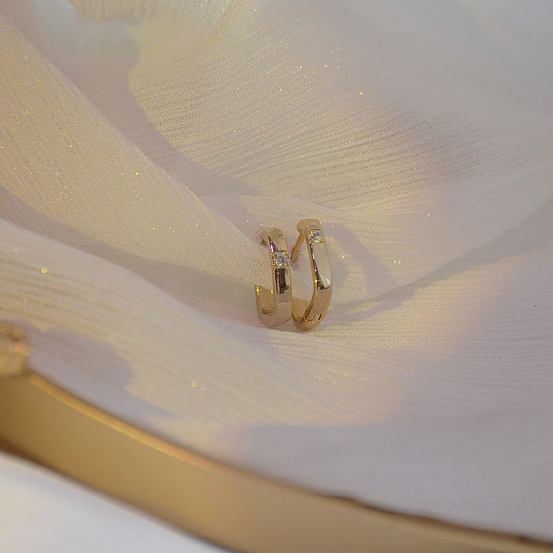 9 to 5 Hoop Earrings - Nora