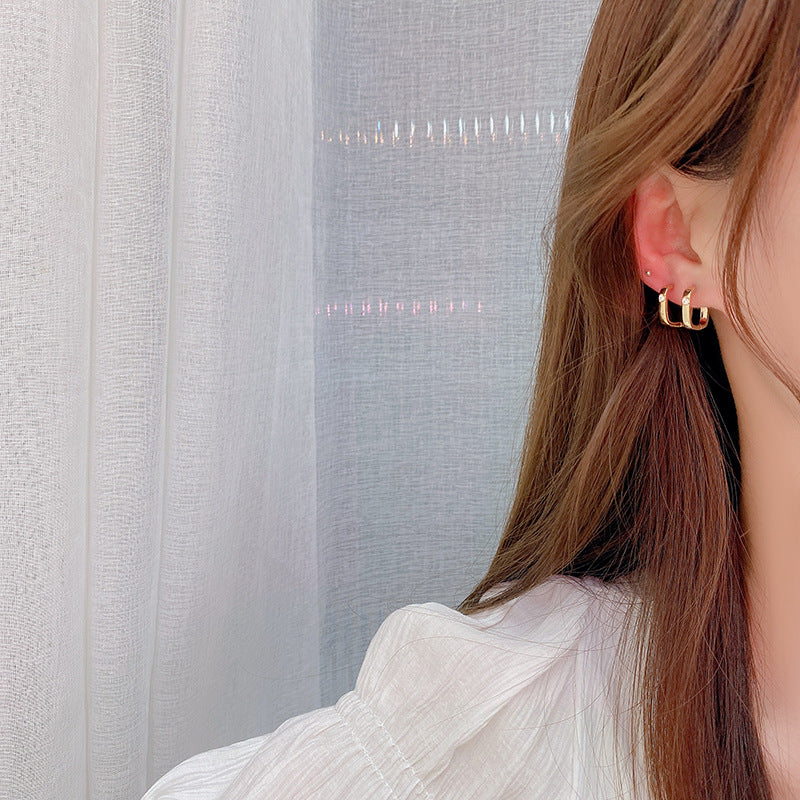 9 to 5 Hoop Earrings - Nora