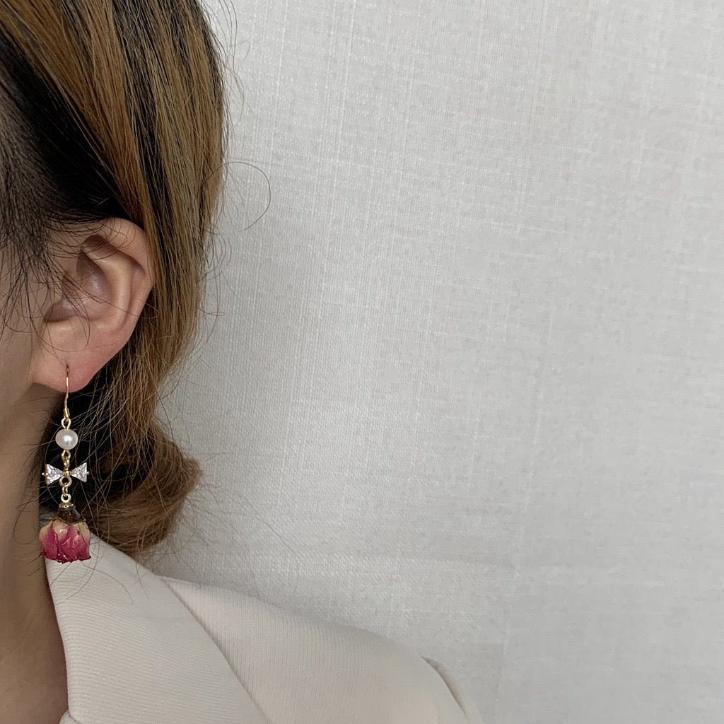 Red Rose Pearl Earrings