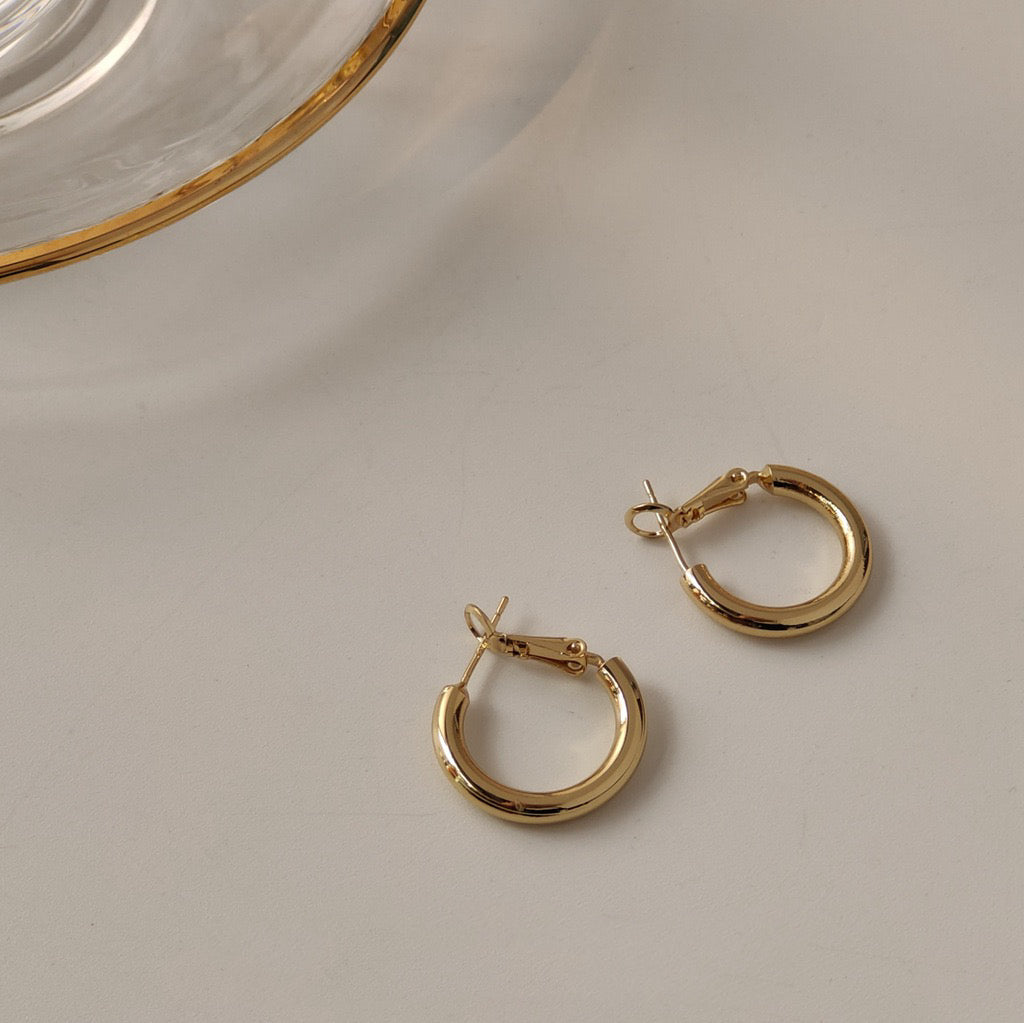 9 to 5 Hoop Earrings - Erin