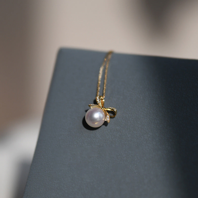 Bow Pearl Necklace