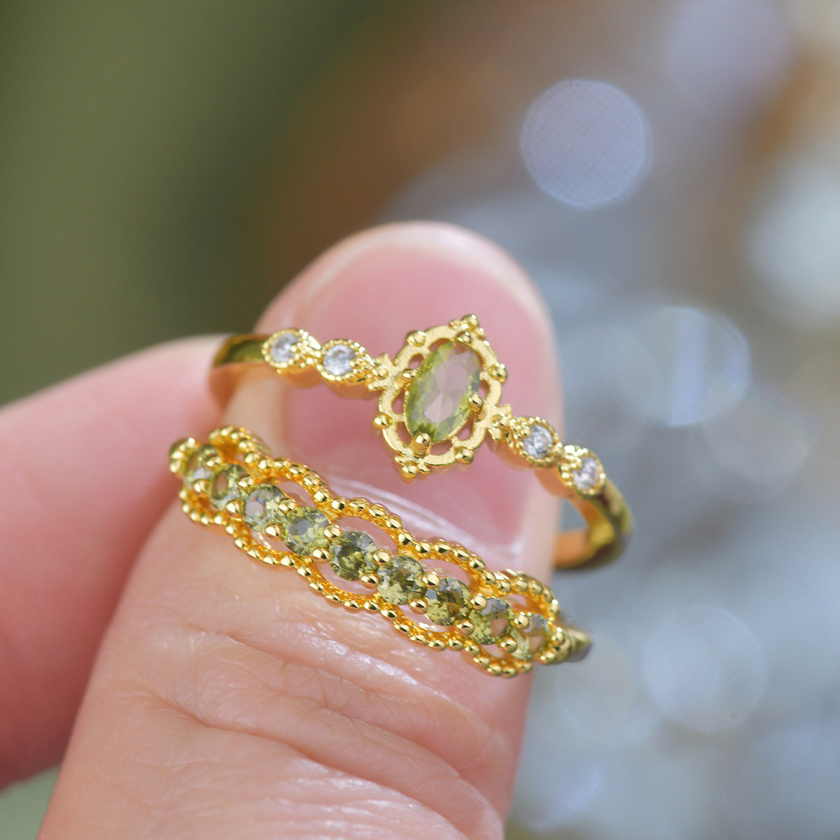 Heirloom Oval Peridot Ring