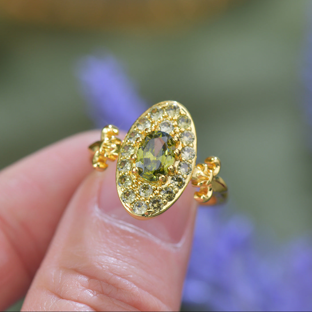 Fleur Medallion Peridot Ring