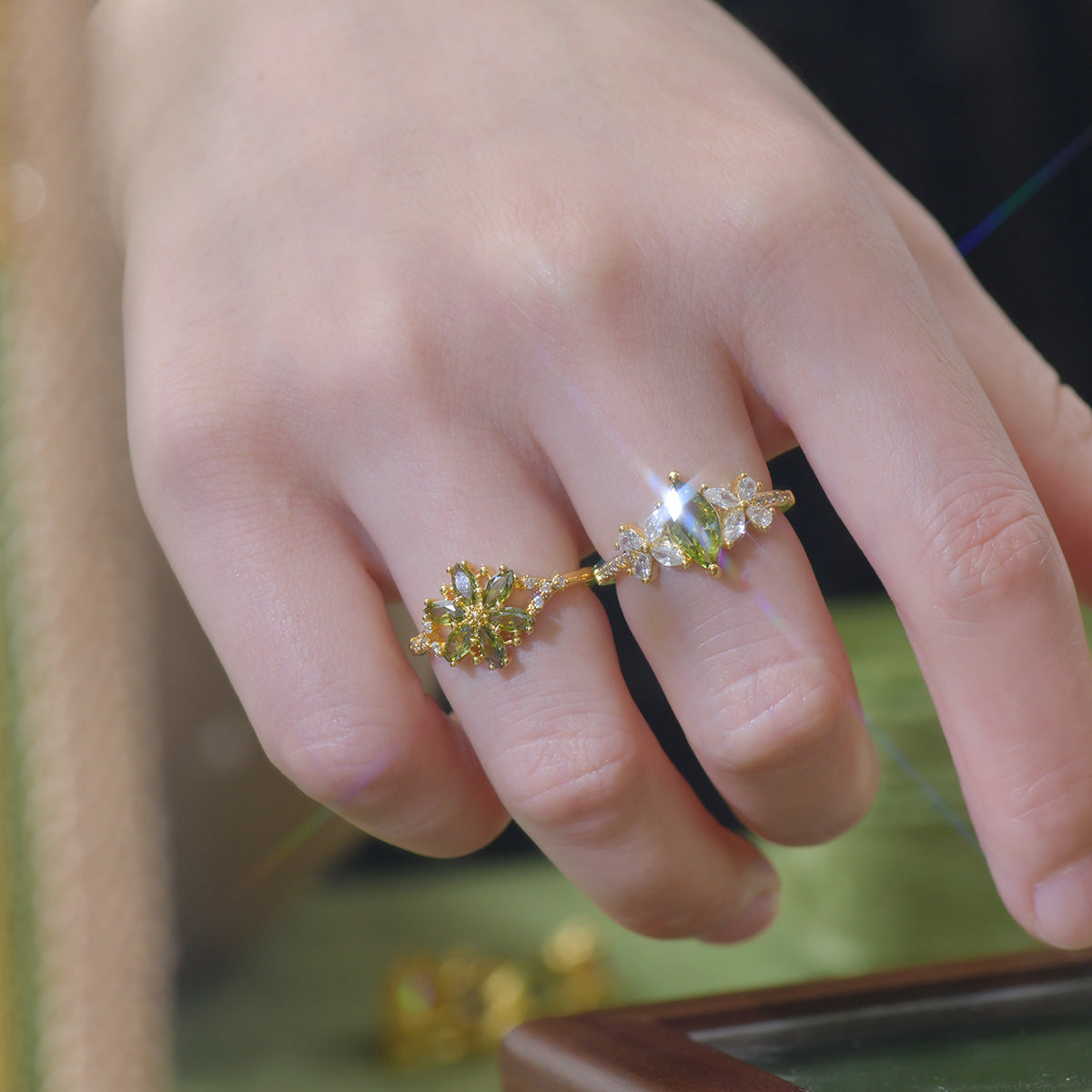 Verdant Marquise Laurel Ring