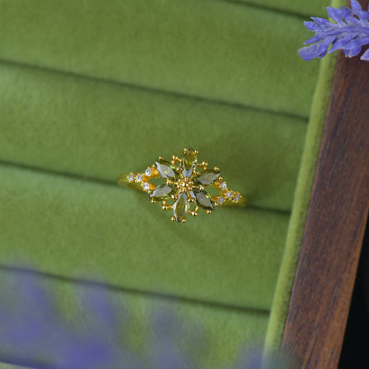 Verdant Aster Ring