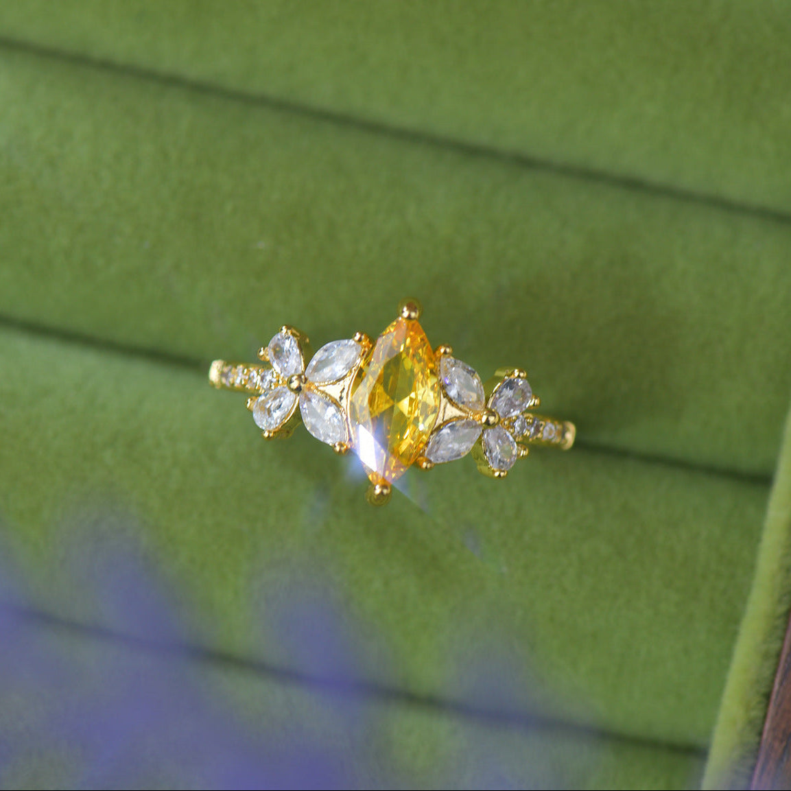 Citrine Marquise Laurel Ring