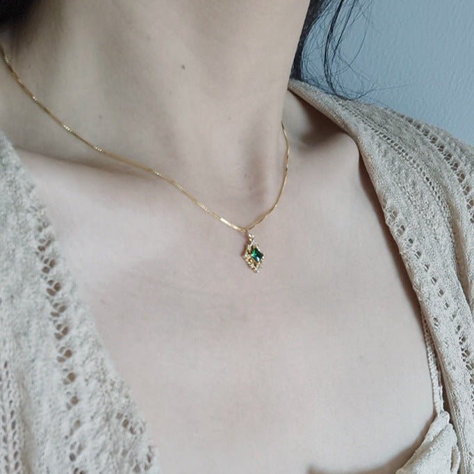 Baroque Emerald Necklace (Solid Silver) - Hypoallergenic - Abbott Atelier