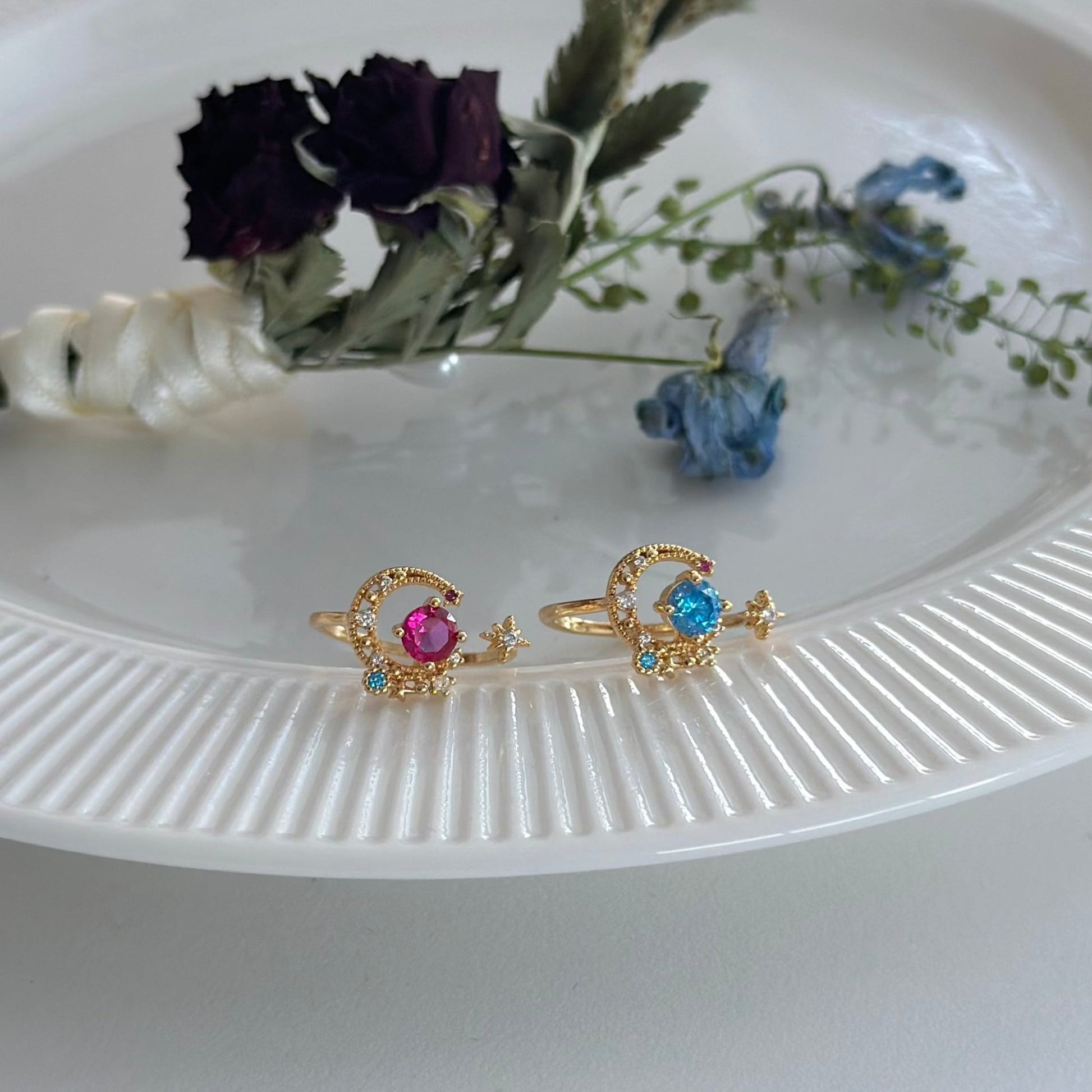 Blue Moon and Star Ring - Jodie - Gold - Plated - Abbott Atelier