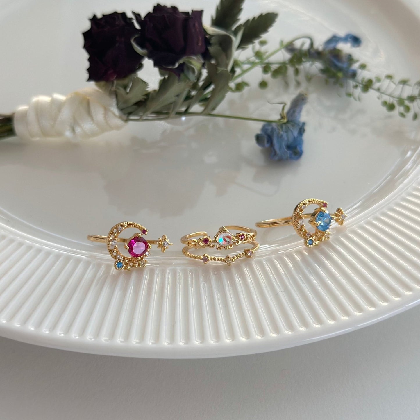 Blue Moon and Star Ring - Jodie - Gold - Plated - Abbott Atelier