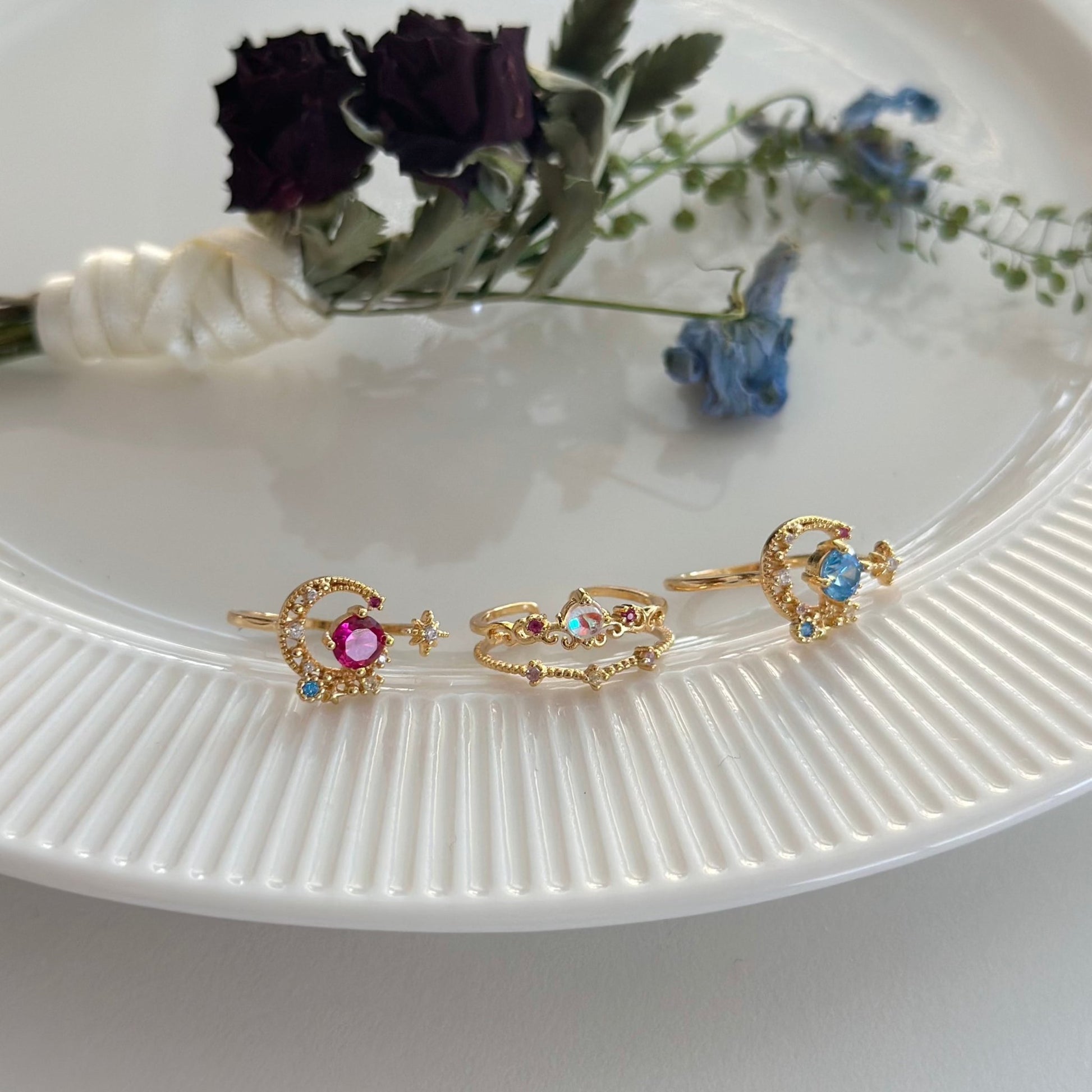 Blue Moon and Star Ring - Jodie - Gold - Plated - Abbott Atelier