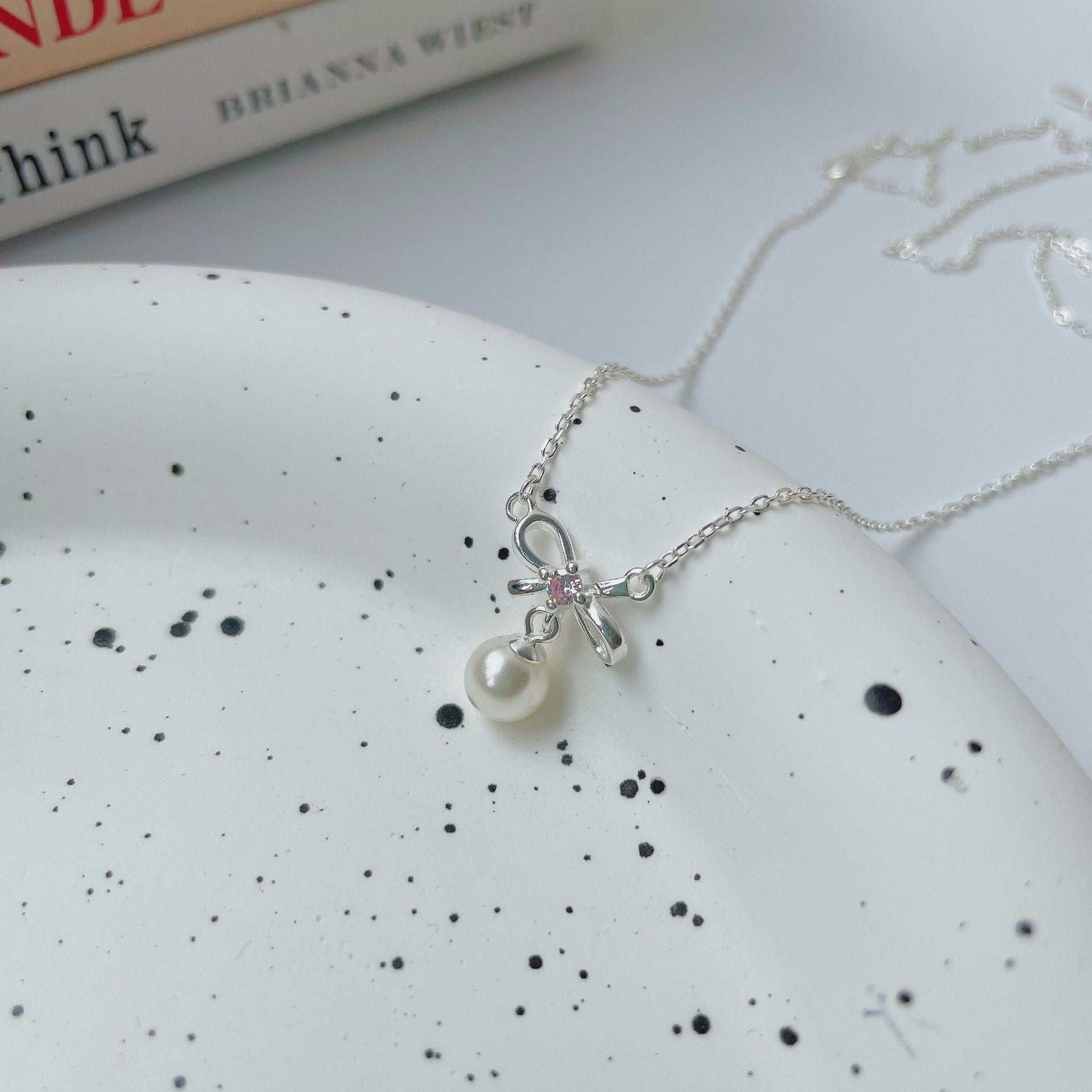 Bow and Pearl Necklace (Solid Silver) - Cady - Hypoallergenic - Abbott Atelier