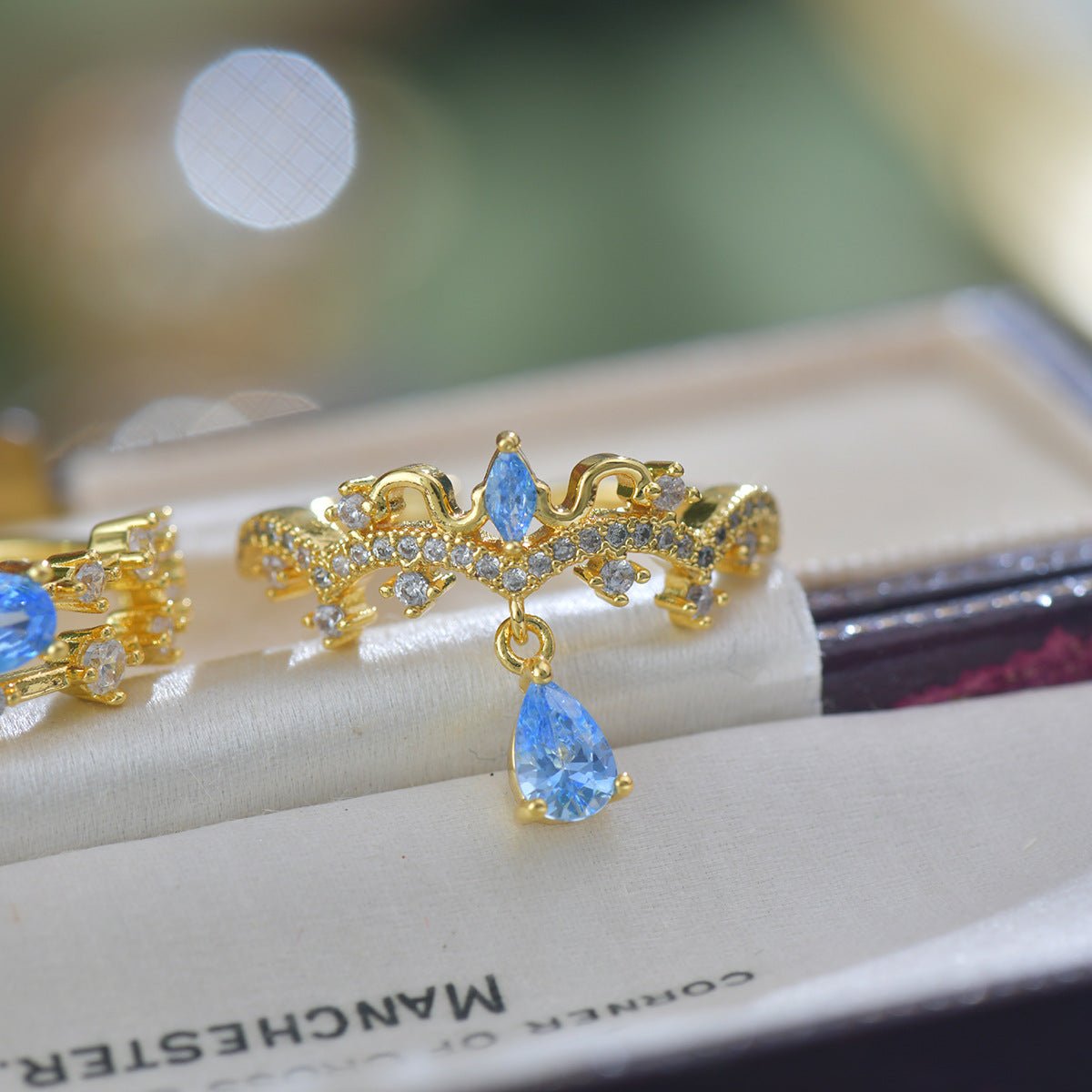 Chandelier Blue Topaz Ring - Gold-Plated - Abbott Atelier