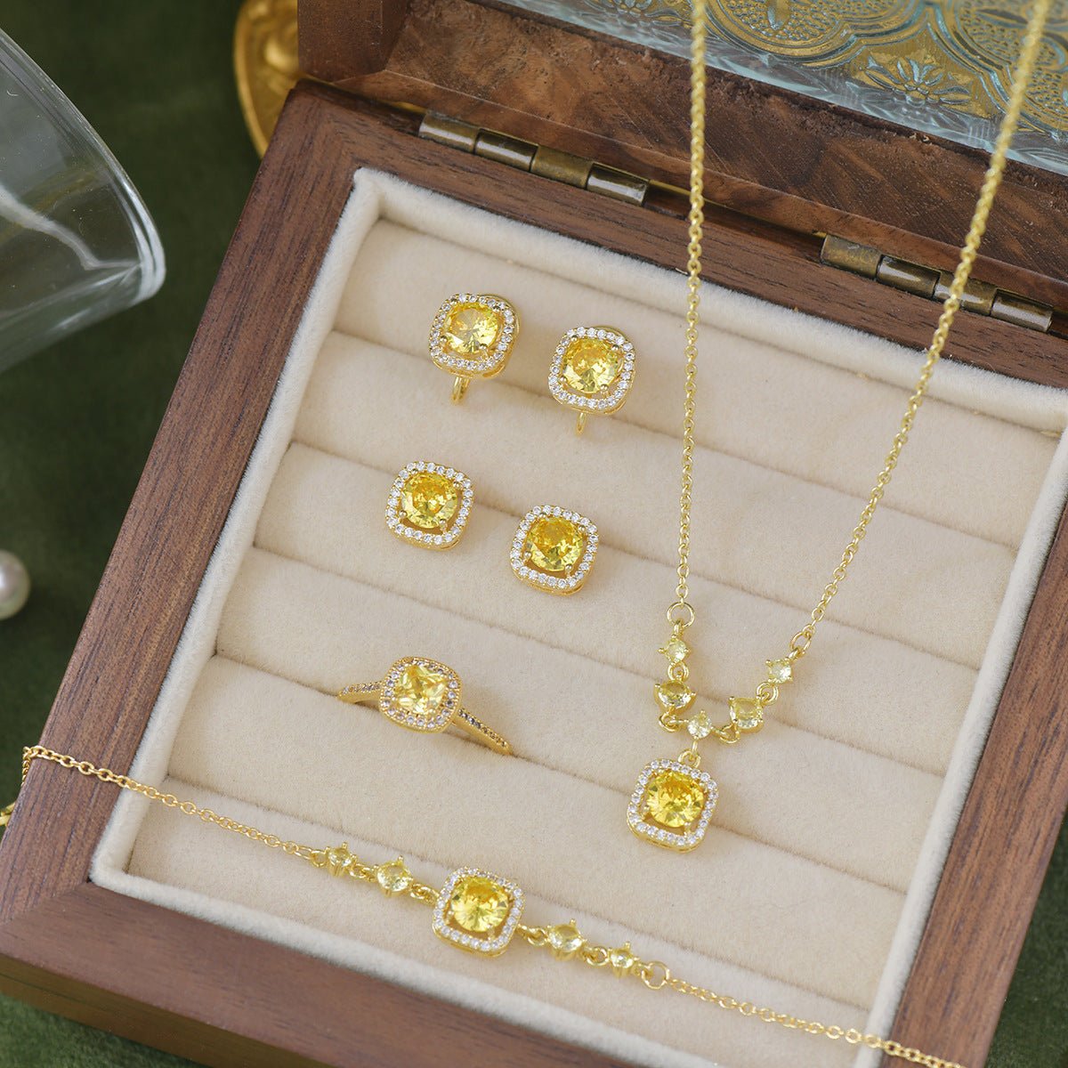 Citrine Halo du Soleil Necklace - Gold Plated - Abbott Atelier