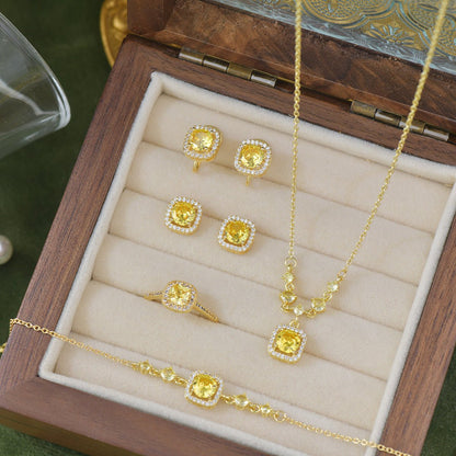 Citrine Halo du Soleil Necklace - Gold Plated - Abbott Atelier