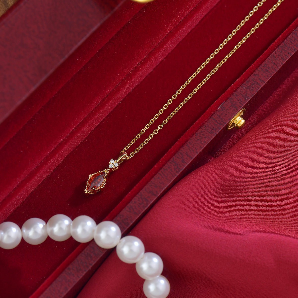 Crimson Lattice Necklace - Gold Plated - Abbott Atelier