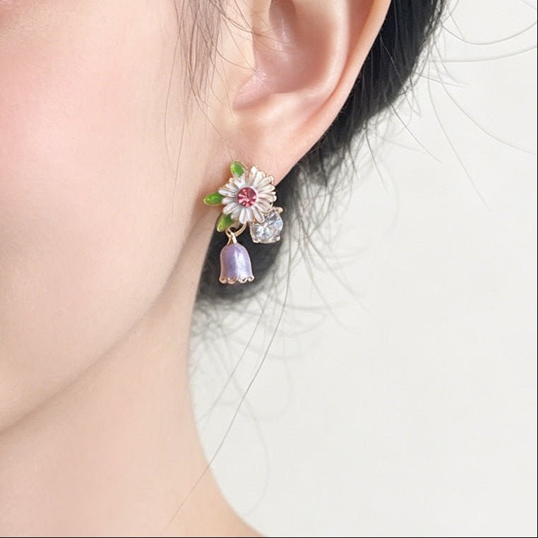 Daisy Bellflower Earrings - Hypoallergenic - Abbott Atelier