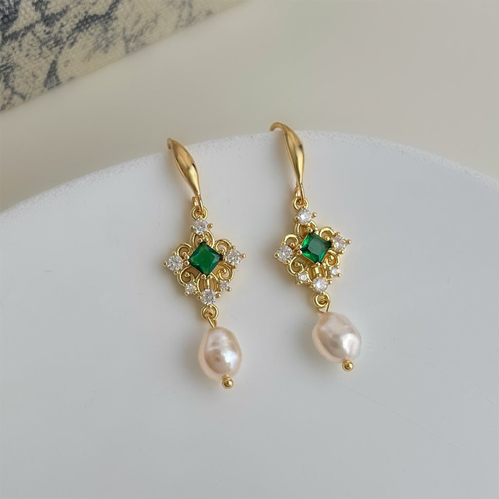 Daphne Emerald Pearl Earrings - Hypoallergenic - Abbott Atelier