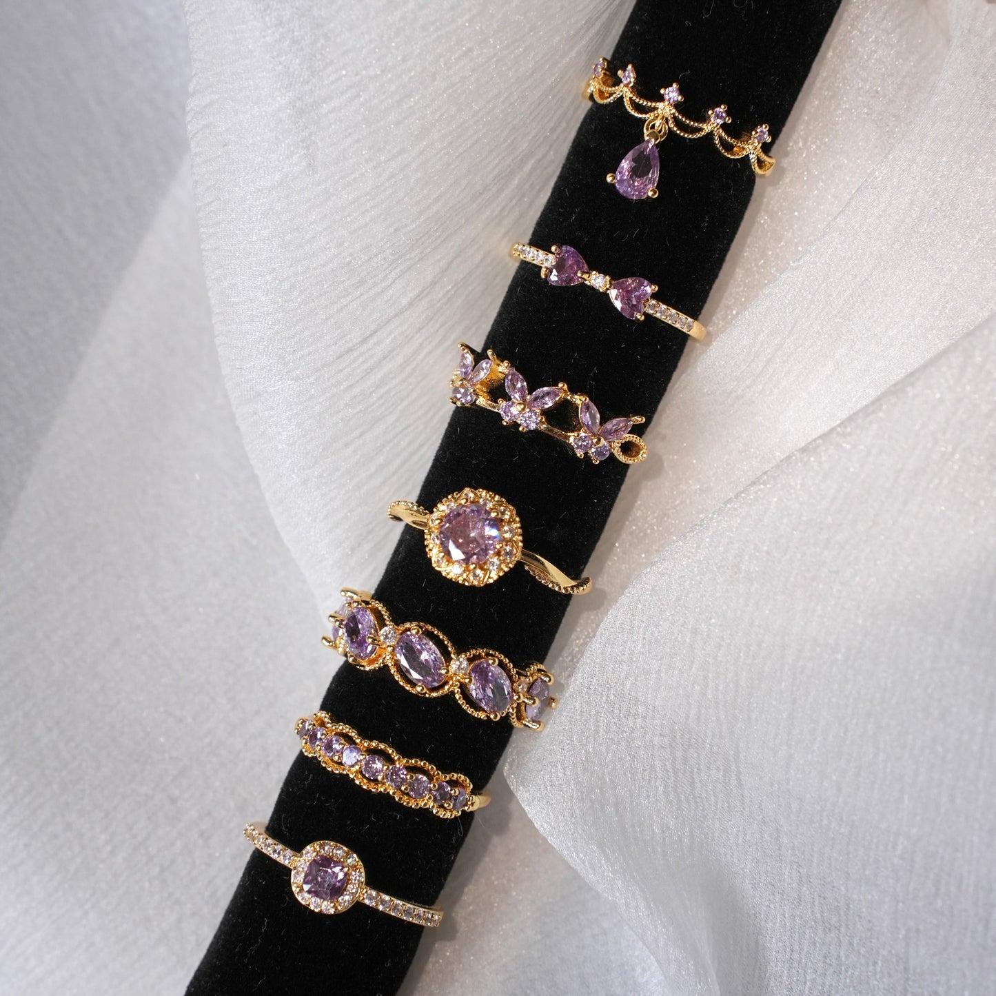 Gilded Oval Amethyst Ring